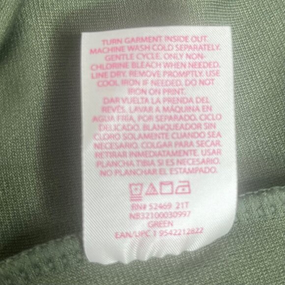 No Boundaries Dress Womens Medium Green Angel Velvet Short Sleeves New - Picture 10 of 10